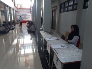 Tes Urine Siswa-Siswi SMK TELKOM Makassar