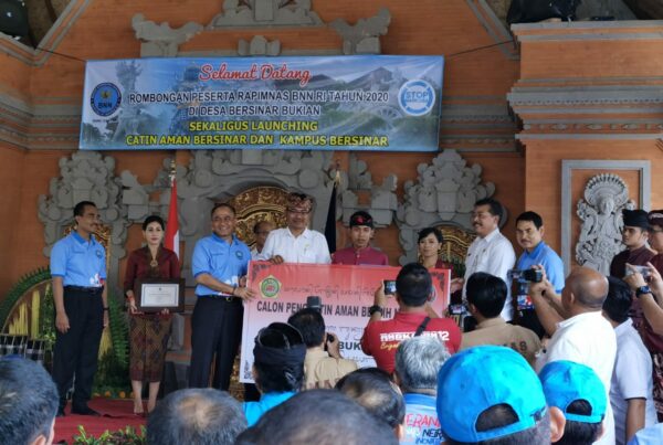 RANGKAIAN RAPIM BNNP SULSEL MENGHADIRI LAUNCING PROGRAM CATIN DAN KAMPUS BERSINAR DI BALI RANGKAIAN RAPIM BNNP SULSEL MENGHADIRI LAUNCING PROGRAM CATIN DAN KAMPUS BERSINAR DI BALI