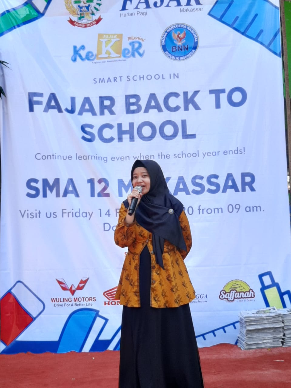 BNN Sampaikan Bahaya Narkoba melalui program Fajar Back to school di SMA 12 Makassar BNN Sampaikan Bahaya Narkoba melalui program Fajar Back to school di SMA 12 Makassar