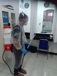 CEGAH PENYEBARAN COVID-19, BNNP SULSEL LAKUKAN PENYEMPROTAN DISINFEKTAN