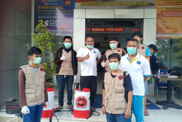 CEGAH PENYEBARAN COVID-19, BNNP SULSEL LAKUKAN PENYEMPROTAN DISINFEKTAN