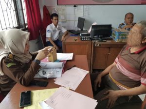 PELAKSAAN PELIMPAHAN TERSANGKA DAN BARANG BUKTI TINDAK PIDANA NARKOTIKA DI KEJAKSAAN NEGERI PINRANG