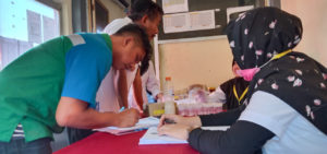 Kegiatan Test Urine Seksi Dayamas Bidang P2M