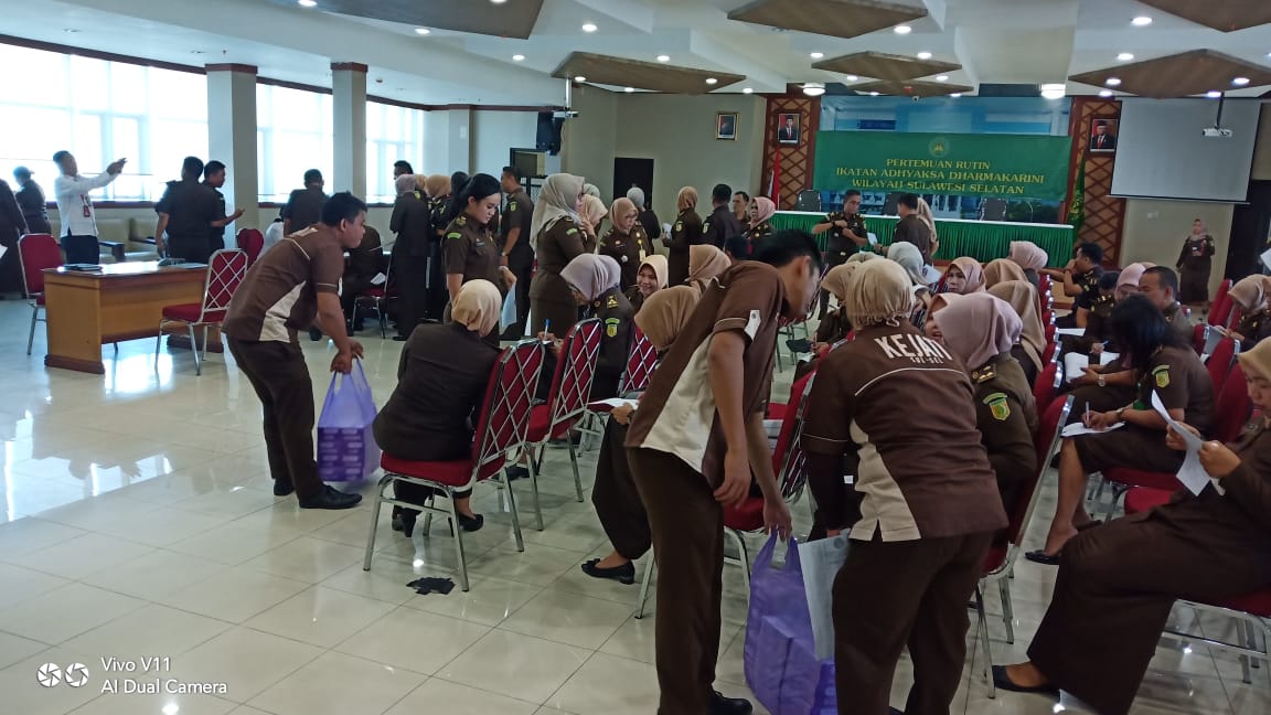 KEJAKSAAN TINGGI SULAWESI SELATAN IMPLEMENTASI INPRES NOMOR 6 TAHUN 2018 DENGAN MENGGELAR SOSIALISASI DAN DETEKSI DINI PENYALAHGUNAAN NARKOBA DI LINGKUNGANNYA