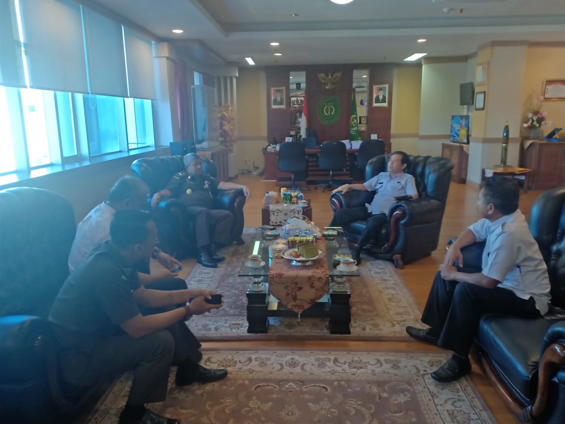 KUNJUNGAN KERJA DIREKTUR HUKUM BNN DI KANTOR KEJATI SULSEL