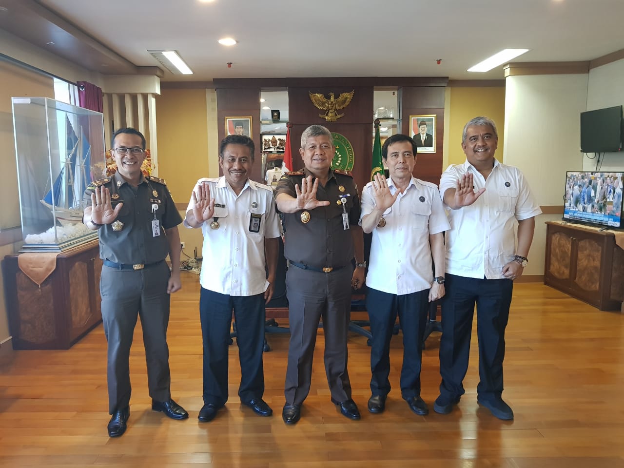 KUNJUNGAN KERJA DIREKTUR HUKUM BNN DI KANTOR KEJATI SULSEL