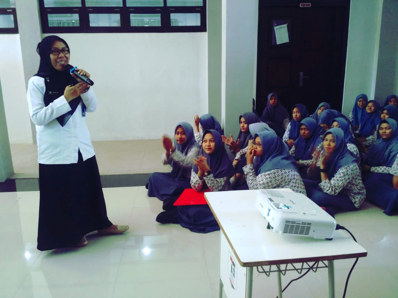 PENYULUHAN P4GN DI SMK TELKOM MAKASSAR