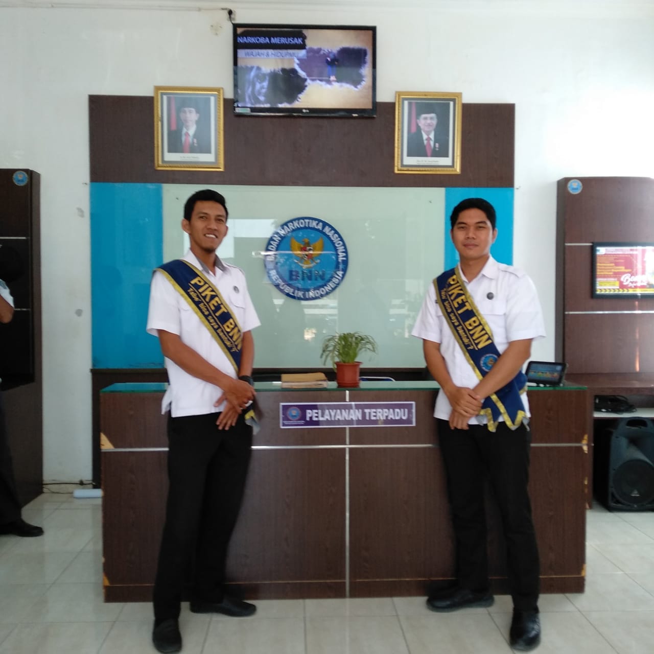 SERBA SERBI PERSIAPAN DAN PELAKSANAAN EKSPOSE PEMBANGUNAN ZONA INTEGRITAS DI BNNP SULAWESI SELATAN DI HADAPAN PERWAKILAN MENPAN RB