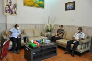 Brigjen Pol. Drs. Ghiri Prawijaya, M.Th Kunjungi RRI Makassar