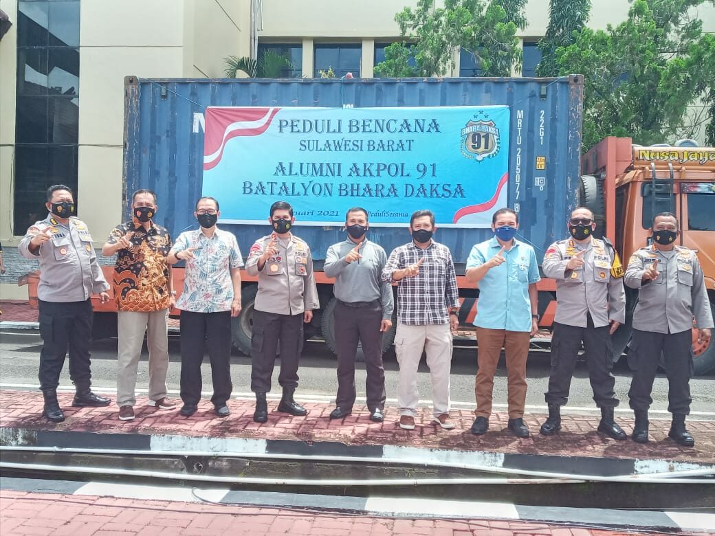 PEDULI KEMANUSIAAN, AKPOL 91, SALURKAN BANTUAN DI SULBAR
