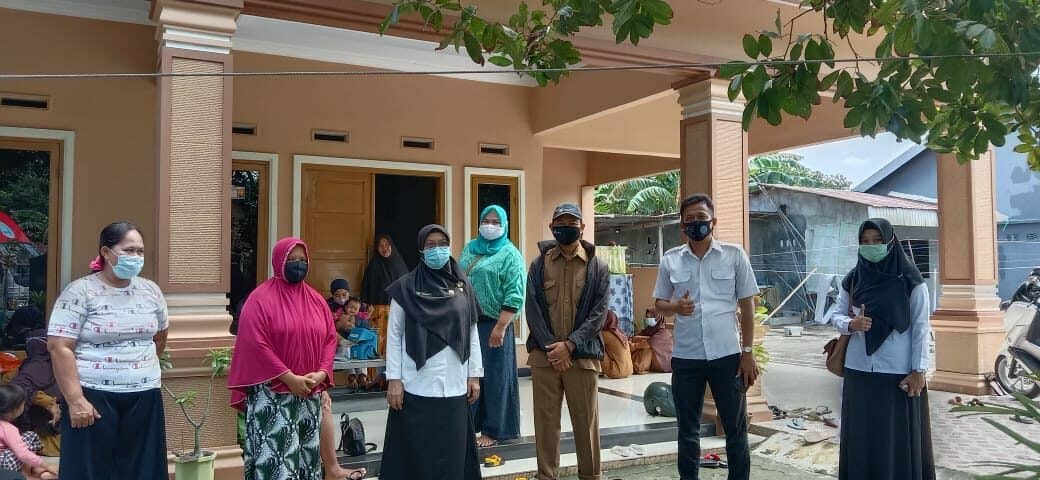 Sosialisasi P4GN serta Kampanye War on Drugs pada kegiatan Posbindu Puskesmas Kanjilo di Biring Balang Kelurahan Lembang Parang Kecamatan Barombong Kabupaten Gowa