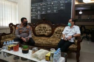 Kepala BNN Provinsi Sulawesi Selatan Menghadiri Acara Pemusnahan Barang Bukti Narkotika dan Tindak Pidana Umum Lainnya di Kejaksaan Negeri Makassar