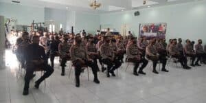 Tim Pencegahan BNNP Sulsel Melaksanakan Penyuluhan Bahaya Narkoba di Lingkungan Sat Brimob Polda Sulsel.