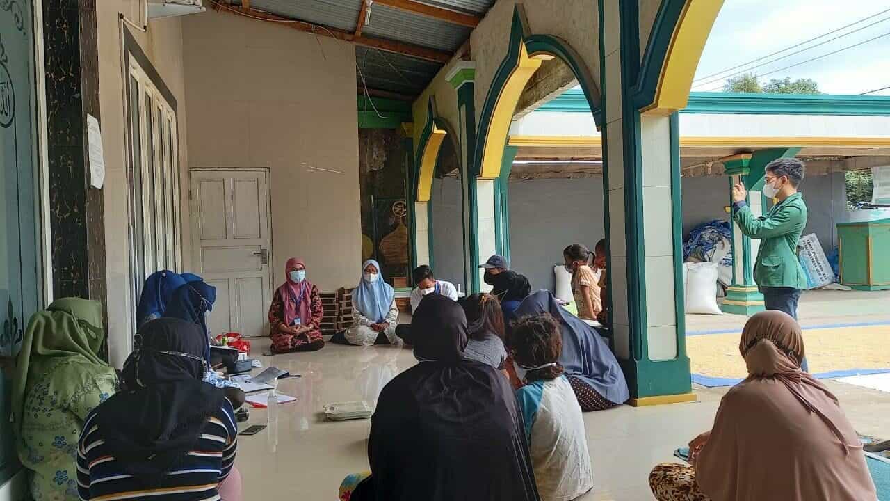 Penyuluhan dan Kampanye War on Drugs pada Kegiatan Pos Pembinaan Terpadu (Posbindu) Tamala’lang Barat, Desa Tamanyeleng Kecamatan Barombong Kabupaten Gowa