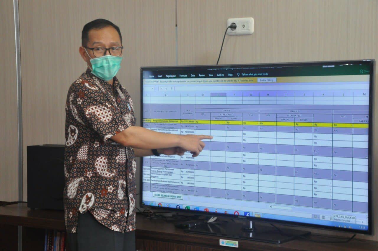 Kepala BNNP Sulsel Pimpin Rapat Bagian Umum BNNP Sulsel.