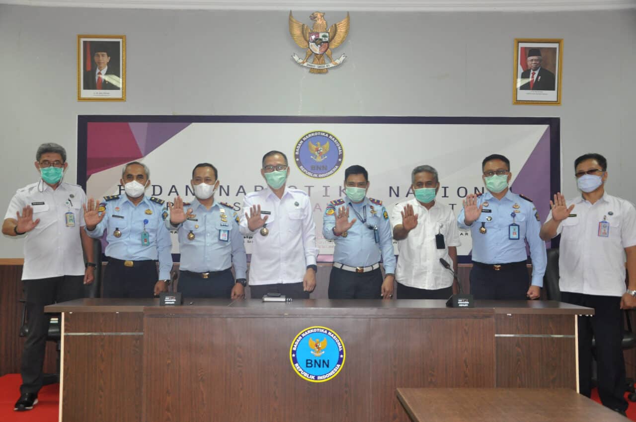 Tiga Pimpinan Rutan Klas IIB di Sulsel Melaksanakan Penandatanganan Kerjasama Dengan BNN Prov.Sulsel.