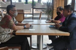Kepala BNNP Sulsel Audiensi Dengan GM Hotel The Rinra Makassar.