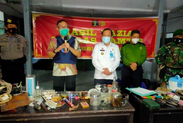 BNNP Sulsel Bersama Kanwilkumham Wilayah Sulsel Melaksanakan Razia Serentak Bagi Warga Binaan Pemasyarakatan.