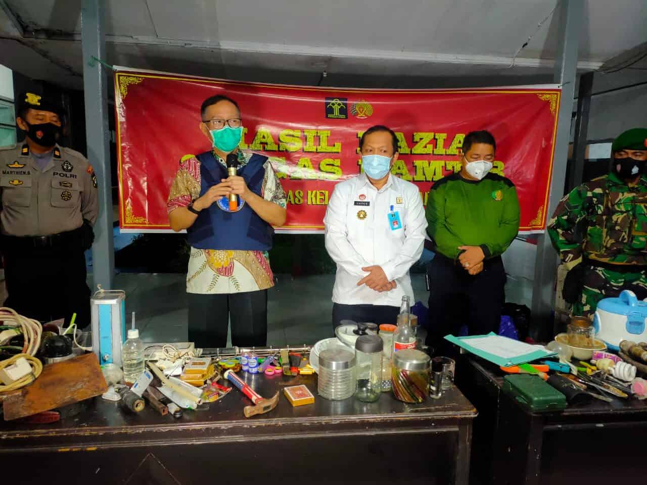 BNNP Sulsel Bersama Kanwilkumham Wilayah Sulsel Melaksanakan Razia Serentak Bagi Warga Binaan Pemasyarakatan.