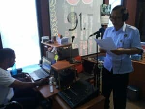 Kepala BNNP Sulsel Melaksanakan Kegiatan Diseminasi War On Drugs di Radio.