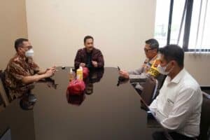 Kepala Badan Narkotika Nasional (BNN) Provinsi Sulawesi Selatan Brigjen Pol.Drs.Ghiri Prawijaya,M.Th bersilaturahmi dengan bapak Kapolrestabes Makassar