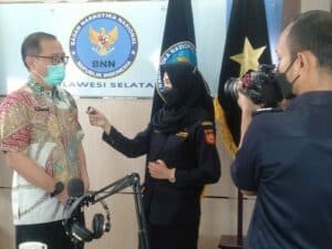 Jajaran Bea Cukai Sulbagsel Melaksanakan Pengambilan Video Kepala BNNP Sulsel Dalam Rangka HANI 2021 Jajaran Bea Cukai Sulbagsel Melaksanakan Pengambilan Video Kepala BNNP Sulsel Dalam Rangka HANI 2021