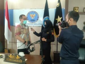Jajaran Bea Cukai Sulbagsel Melaksanakan Pengambilan Video Kepala BNNP Sulsel Dalam Rangka HANI 2021 Jajaran Bea Cukai Sulbagsel Melaksanakan Pengambilan Video Kepala BNNP Sulsel Dalam Rangka HANI 2021