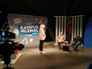 Kepala BNNP Sulsel Talk Show di Media Elektronik TVRI Sulsel Pada Program acara Kampus Milenial. Kepala BNNP Sulsel Talk Show di Media Elektronik TVRI Sulsel Pada Program acara Kampus Milenial.
