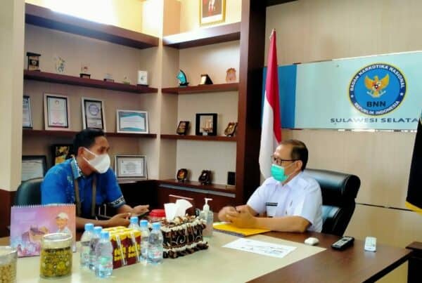Kepala BNNP Sulsel Brigjen Pol.Drs.Ghiri Prawijaya,http://M.Th BRIGJEN POL Drs. Ghiri Prawijaya, http://M.Th melaksanakan wawancara eksklusif bersama media Cetak Rakyat Sulsel dalam rangka Hari Anti Narkotika Internasional (HANI) 2021
