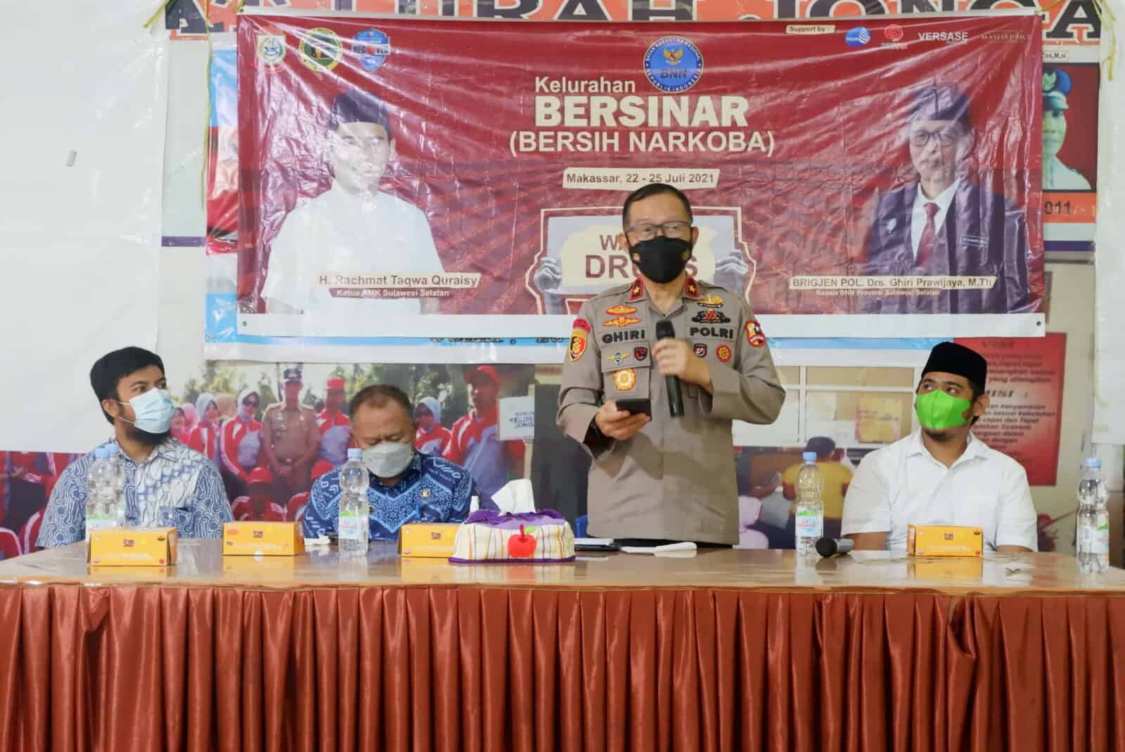 Kepala BNNP Sulawesi Selatan Sosialisasi Kelurahan Bersinar ( Bersih Narkoba)