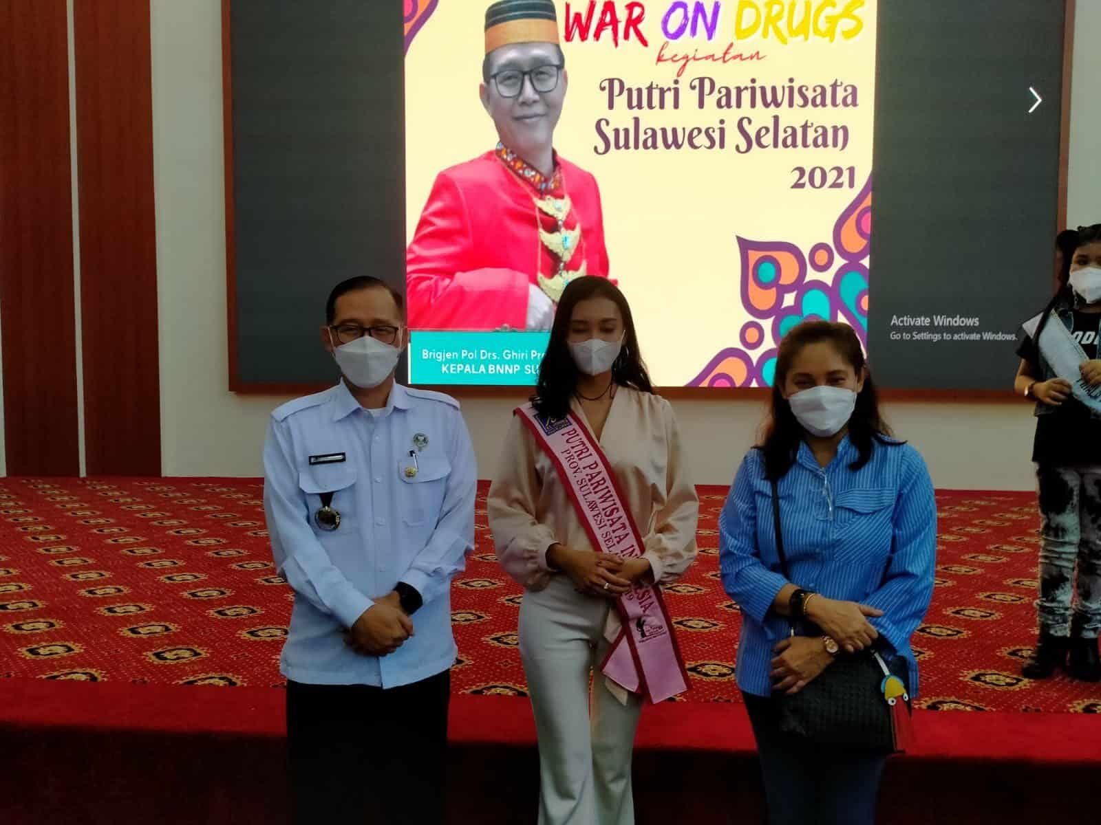 Kepala BNNP Sulsel Menghadiri Narasumber Dalam Kegiatan P4GN pada pemilihan Puteri Pariwisata Sulawesi Selatan. Kepala BNNP Sulsel Menghadiri Narasumber Dalam Kegiatan P4GN pada pemilihan Puteri Pariwisata Sulawesi Selatan.