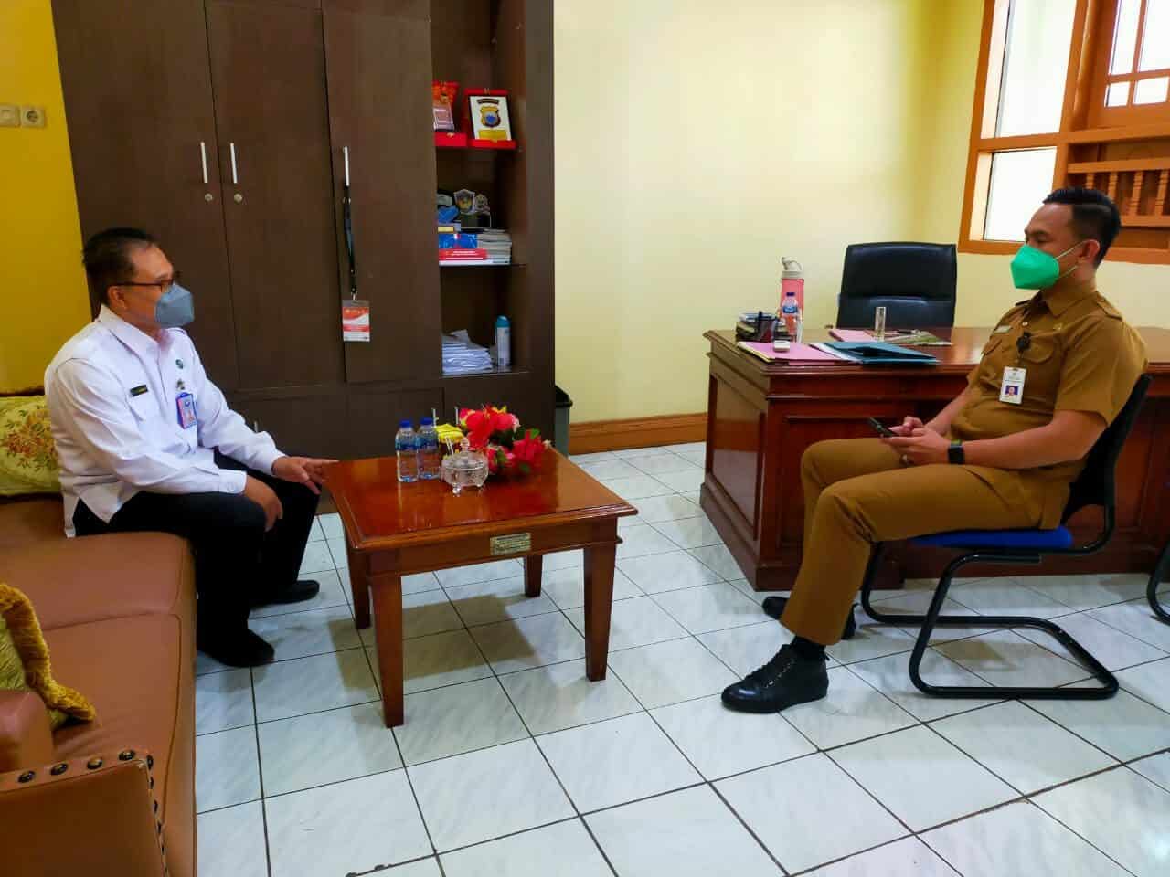 BNN Provinsi Sulawesi Selatan Koordinasi Dukungan Implementasi Sulsel Bersih Narkoba ke Badan Kesbangpol Sulsel. BNN Provinsi Sulawesi Selatan Koordinasi Dukungan Implementasi Sulsel Bersih Narkoba ke Badan Kesbangpol Sulsel.