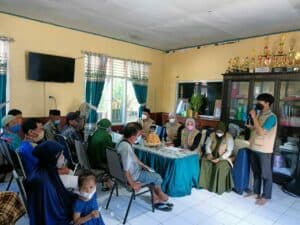 BNN Provinsi Sulawesi Selatan Edukasi dan Sosialisasi Bahaya Narkoba dan Program IBM di Desa Majannang Kabupaten Maros BNN Provinsi Sulawesi Selatan Edukasi dan Sosialisasi Bahaya Narkoba dan Program IBM di Desa Majannang Kabupaten Maros