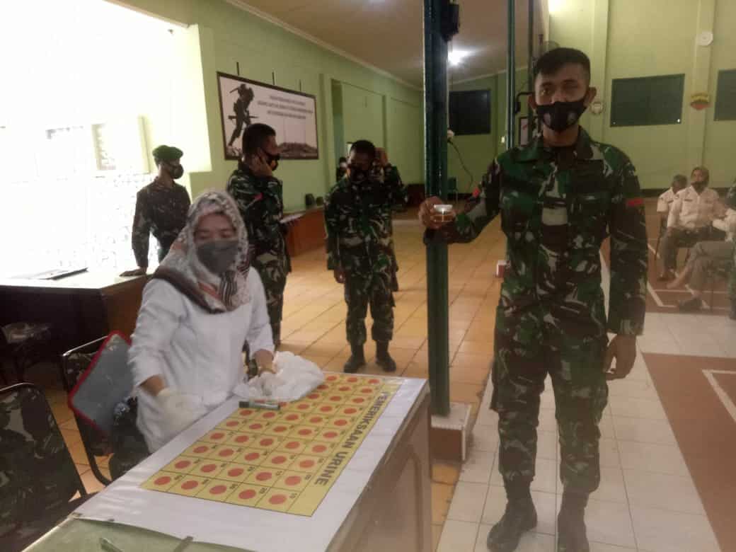 TIM P2M Melakukan deteksi dini narkoba bagi anggota Bekangdam XIV/Hsn. TIM P2M Melakukan deteksi dini narkoba bagi anggota Bekangdam XIV/Hsn.