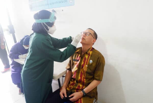 BNNP Sulsel Melaksanakan Tes Swab Kepada Personel Untuk Mencegah Penyebaran Virus Covid 19