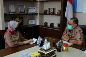 Kepala BNNP Sulawesi Selatan melakuan wawancara eksklusif dengan Majalah HUMANIS CARE Progaram Dinas Sosial