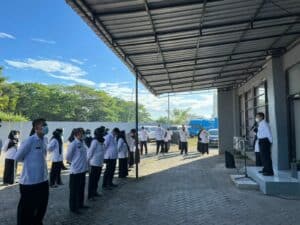 Kepala Bagian Umum BNNP Sulsel Memimpin Apel Pagi Kepala Bagian Umum BNNP Sulsel Memimpin Apel Pagi