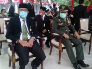 BNNP Sulawesi Selatan Menghadiri Upacara Prosesi Penurunan Bendera Merah Putih pada HUT ke 76 Proklamasi Kemerdekaan Republik Indonesia