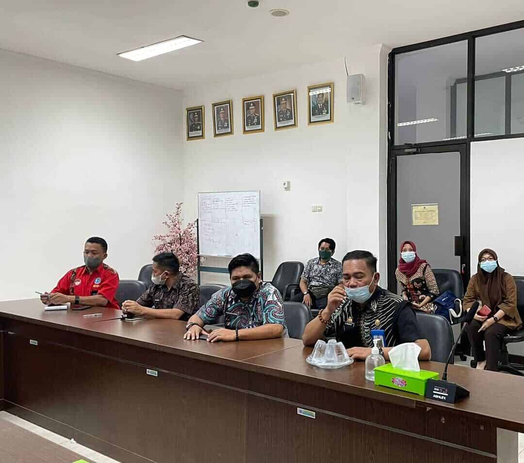 Kepala Bagian Umum BNNP Sulawesi Selatan Menerima Kunjungan Tim Kesbangpol Kota Makassar