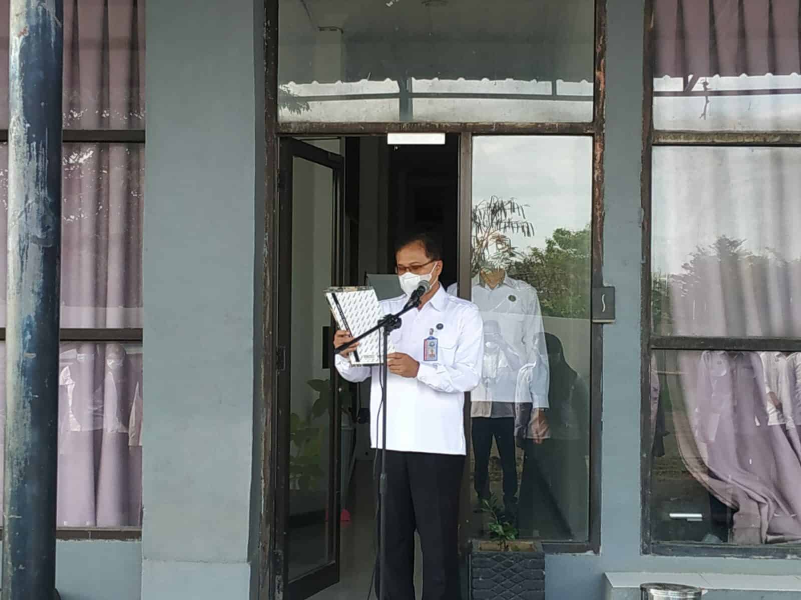 Kepala Bagian Umum BNNP Sulawesi Selatan Memimpin Apel Pagi Kepala Bagian Umum BNNP Sulawesi Selatan Memimpin Apel Pagi