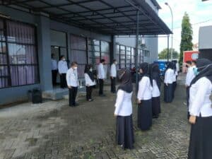 Kepala Bagian Umum BNNP Sulawesi Selatan Memimpin Apel Pagi Kepala Bagian Umum BNNP Sulawesi Selatan Memimpin Apel Pagi