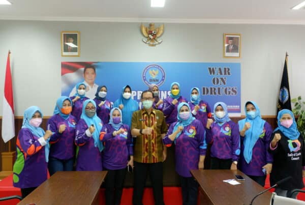 Kepala BNNP Sulawesi Selatan Menerima Audies FAMILY of CREATIVE COMMUNITY (FCC) Kepala BNNP Sulawesi Selatan Menerima Audies FAMILY of CREATIVE COMMUNITY (FCC)