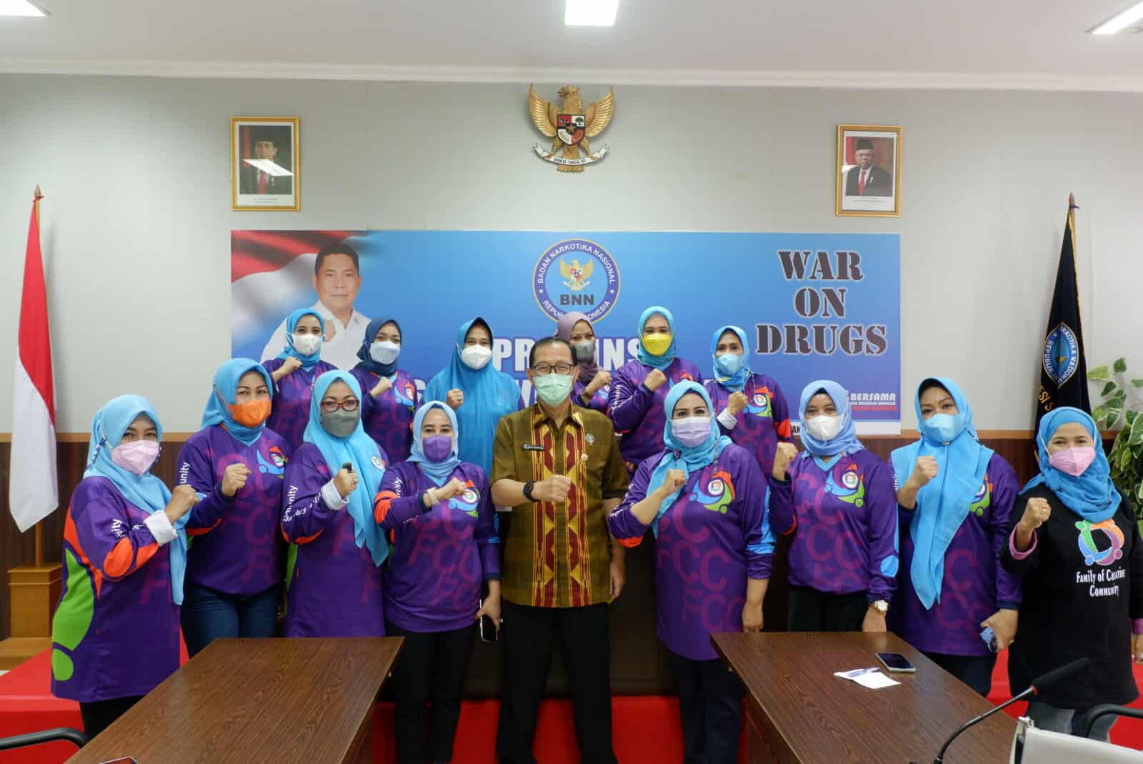 Kepala BNNP Sulawesi Selatan Menerima Audies FAMILY of CREATIVE COMMUNITY (FCC)