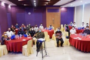 Kepala BNNP Sulawesi Selatan Membuka Kegiatan Rapat Kerja Program Pemberdayaan Masyarakat Anti Narkoba Di Lingkungan Swasta