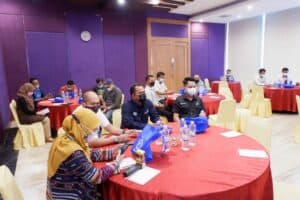 Kepala BNNP Sulawesi Selatan Membuka Kegiatan Rapat Kerja Program Pemberdayaan Masyarakat Anti Narkoba Di Lingkungan Swasta