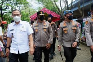 Kepala BNNP Sulawesi Selatan Menghadiri Kegiatan Vaksinasi Bersama Pejabat Utama Mabes Polri Akpol 91 Dan 94 Kepala BNNP Sulawesi Selatan Menghadiri Kegiatan Vaksinasi Bersama Pejabat Utama Mabes Polri Akpol 91 Dan 94