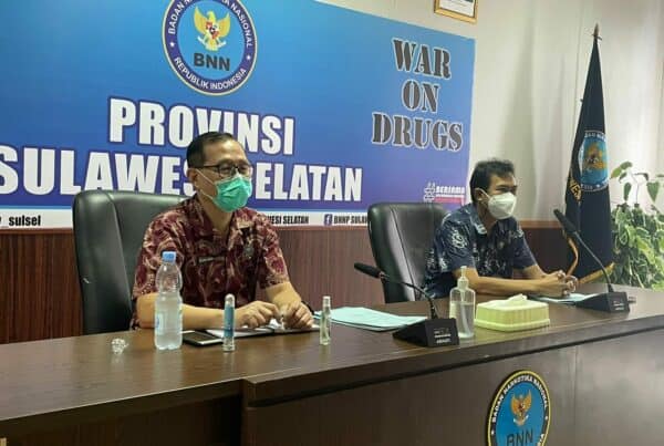 Kepala BNNP Sulawesi Selatan Brigjen Pol. Drs. Ghiri Prawijaya, M.Th mengikuti acara Virtual Penandatanganan Nota Kesepahaman dan Perjanjian Kerja antara Badan Narkotika Nasional Republik Indonesia (BNN RI) dengan Kementrian Pemberdayaan Perempuan dan Perlindungan Anak Republik Indonesia (KPP dan PA)