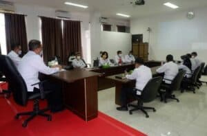 Kepala BNNP Sulsel Brigjen Pol. Drs. Ghiri Prawijaya, M.Th memimpin rapat penyusunan pagu anggaran 2022 Kepala BNNP Sulsel Brigjen Pol. Drs. Ghiri Prawijaya, M.Th memimpin rapat penyusunan pagu anggaran 2022
