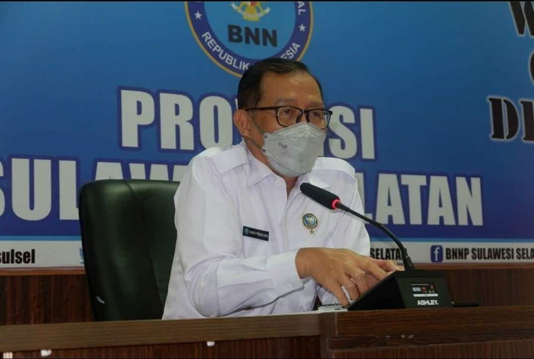 Kepala BNNP Sulsel Brigjen Pol. Drs. Ghiri Prawijaya, M.Th memimpin rapat penyusunan pagu anggaran 2022 Kepala BNNP Sulsel Brigjen Pol. Drs. Ghiri Prawijaya, M.Th memimpin rapat penyusunan pagu anggaran 2022