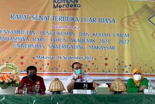 Kepala BNN Prov. Sulsel Brigjen Pol. Drs. Ghiri Prawijaya, M.Th memberikan kuliah umum ceramah narkoba pada Penyambutan, Pengukuhan Mahasiswa Baru Tahun Akademik 2021-2022 Universitas Sawerigading Makassar